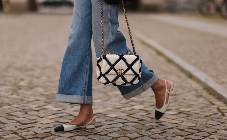 The Benefits of Buying Preowned Designer Handbags