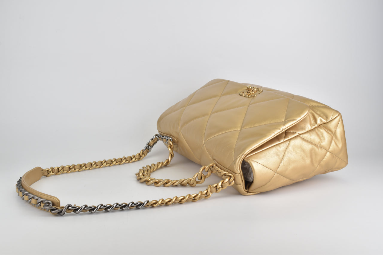 Chanel 19 Maxi Gold Goatskin Mixed Hardware | Used | Glampot