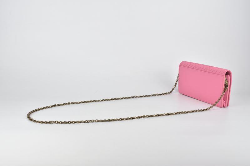 Intrecciato Nappa Pink Wallet On Chain