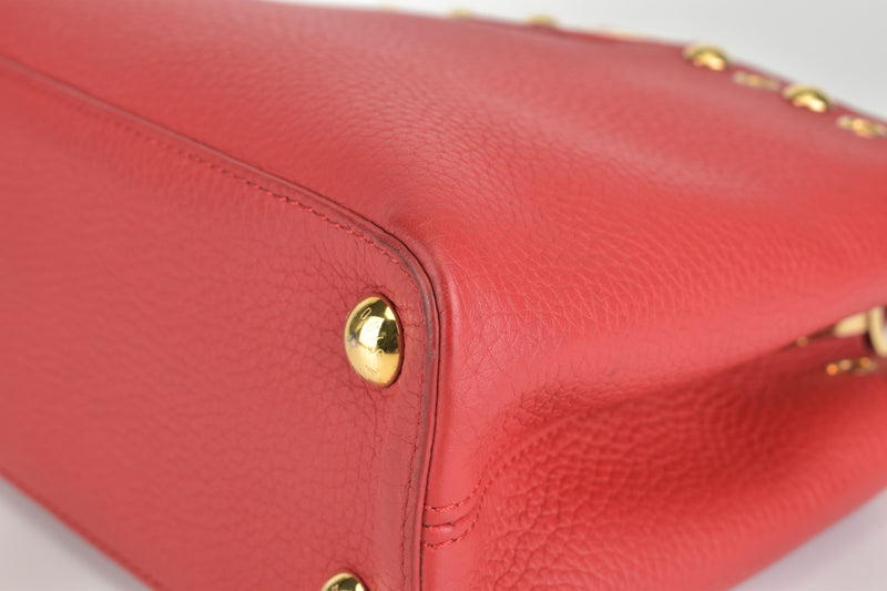 Scarlet Taurillon Leather Capucines BB dengan Studs GHW