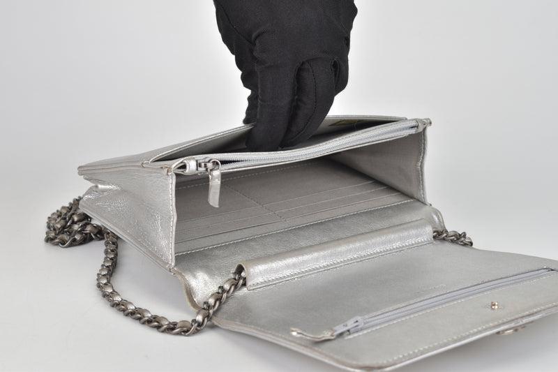 A80254 Metallic Galuchat Stingray Lambskin Boy Wallet on Chain RHW