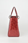Medium Lady Dior dalam Red Patent Ultimate Timbul