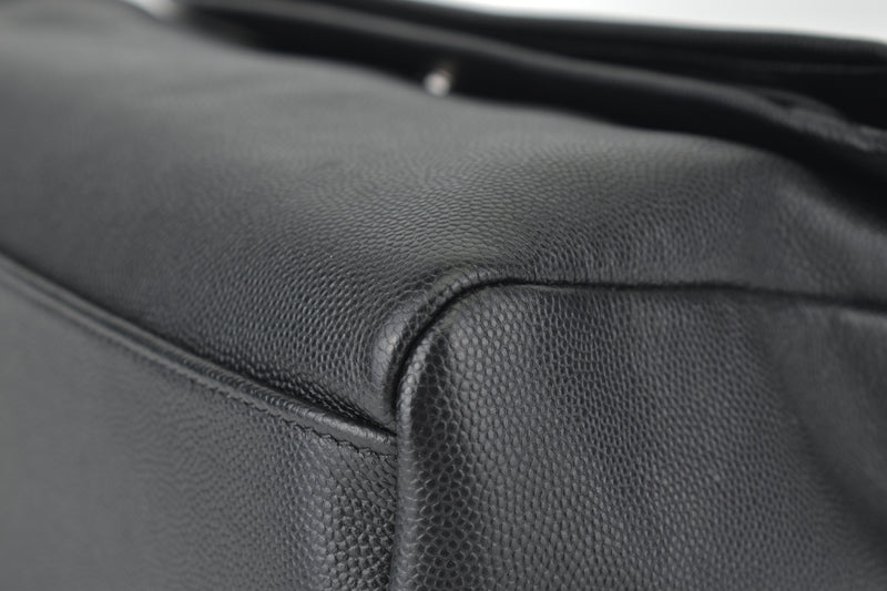 620663 Black Pebbled Leather West Hollywood Flap Bag