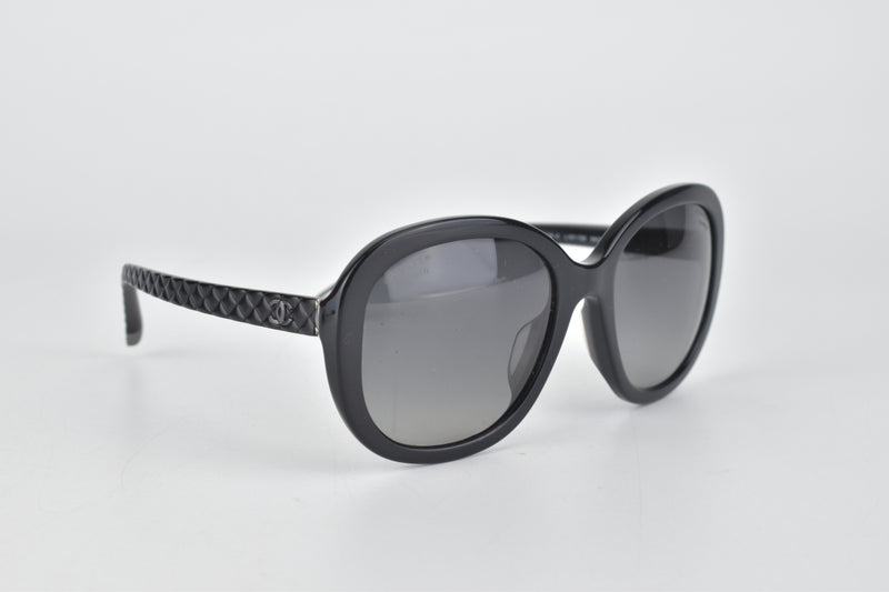 5328 Black Polarized Quilted CC Sunglasses
