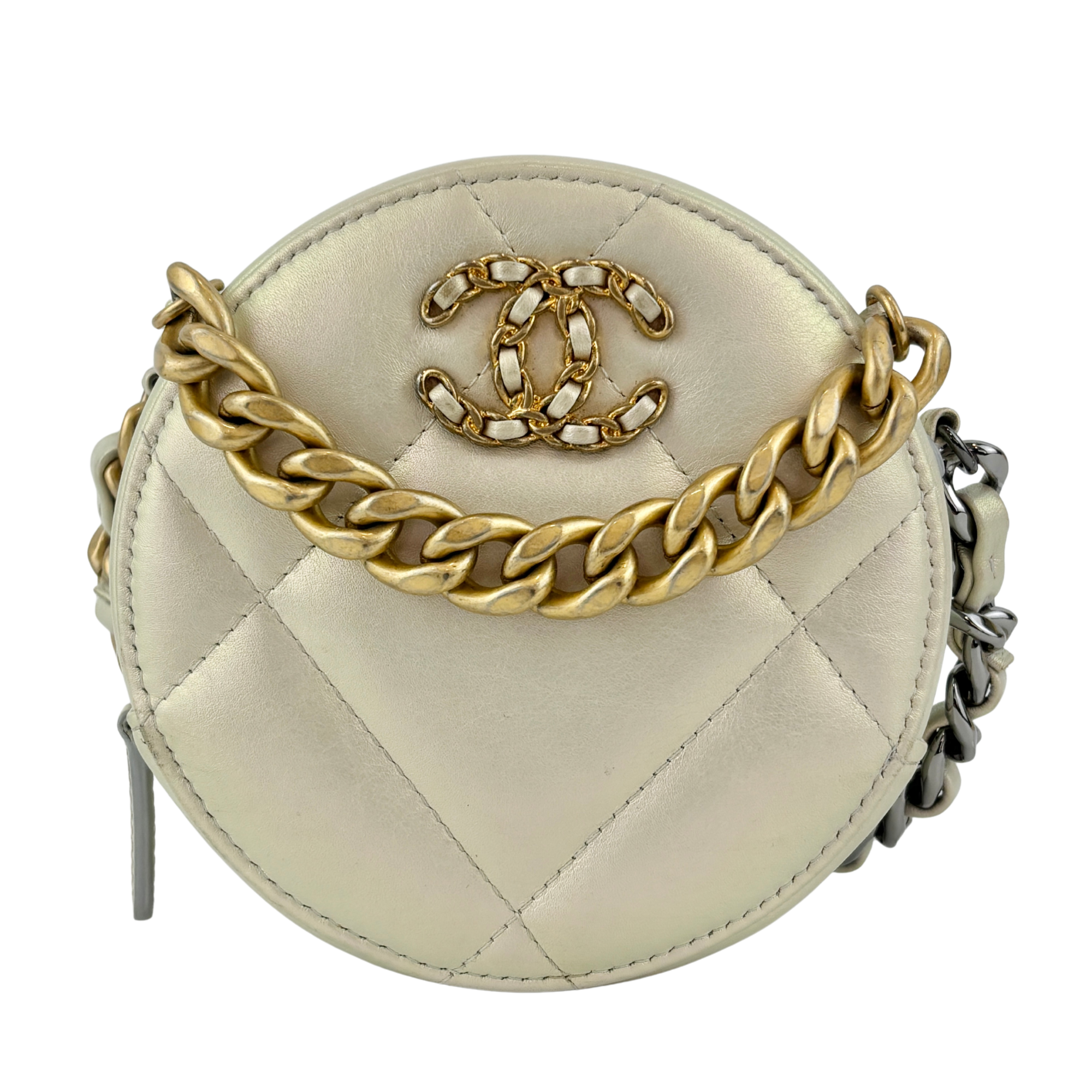 19 Iridescent Calfskin Quilted Round Clutch With Chain White Mixed Hardware