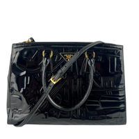 BN2492 Spazzolato Patent Leather Tote Black