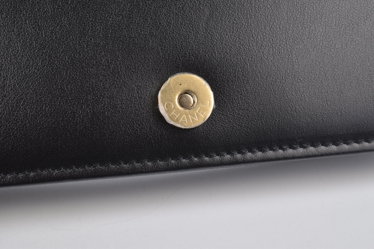 Black Caviar Boy Wallet on Chain GHW *Microchipped*
