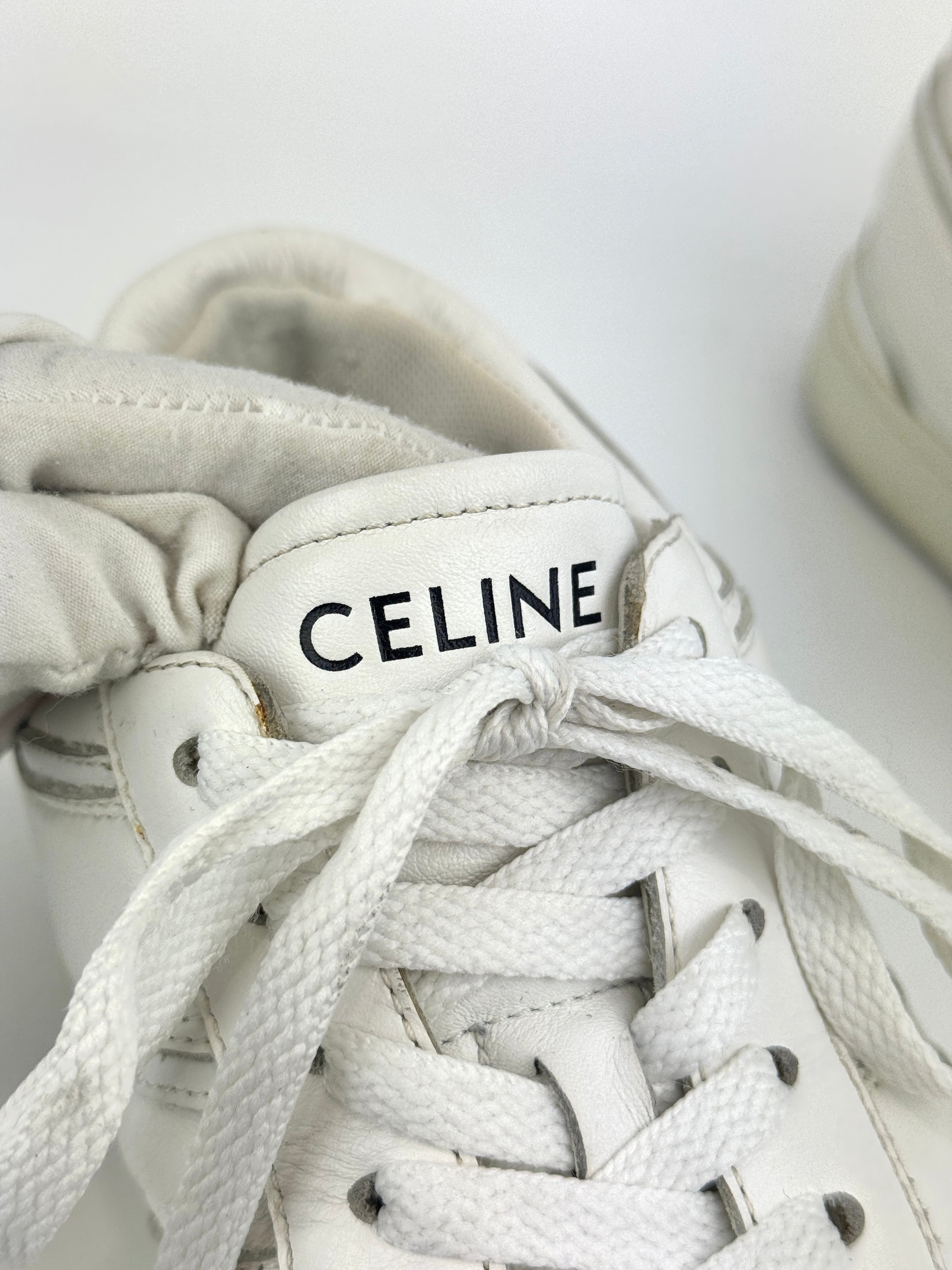 Trainer Low Lace-Up Sneaker In Calfskin Optic White Size 37