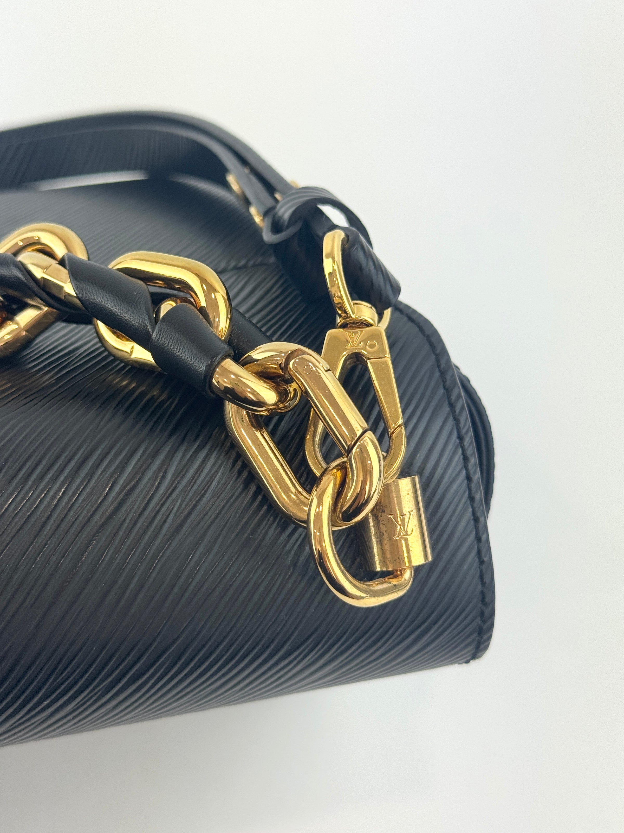 M21772 Twist MM Noir GHW