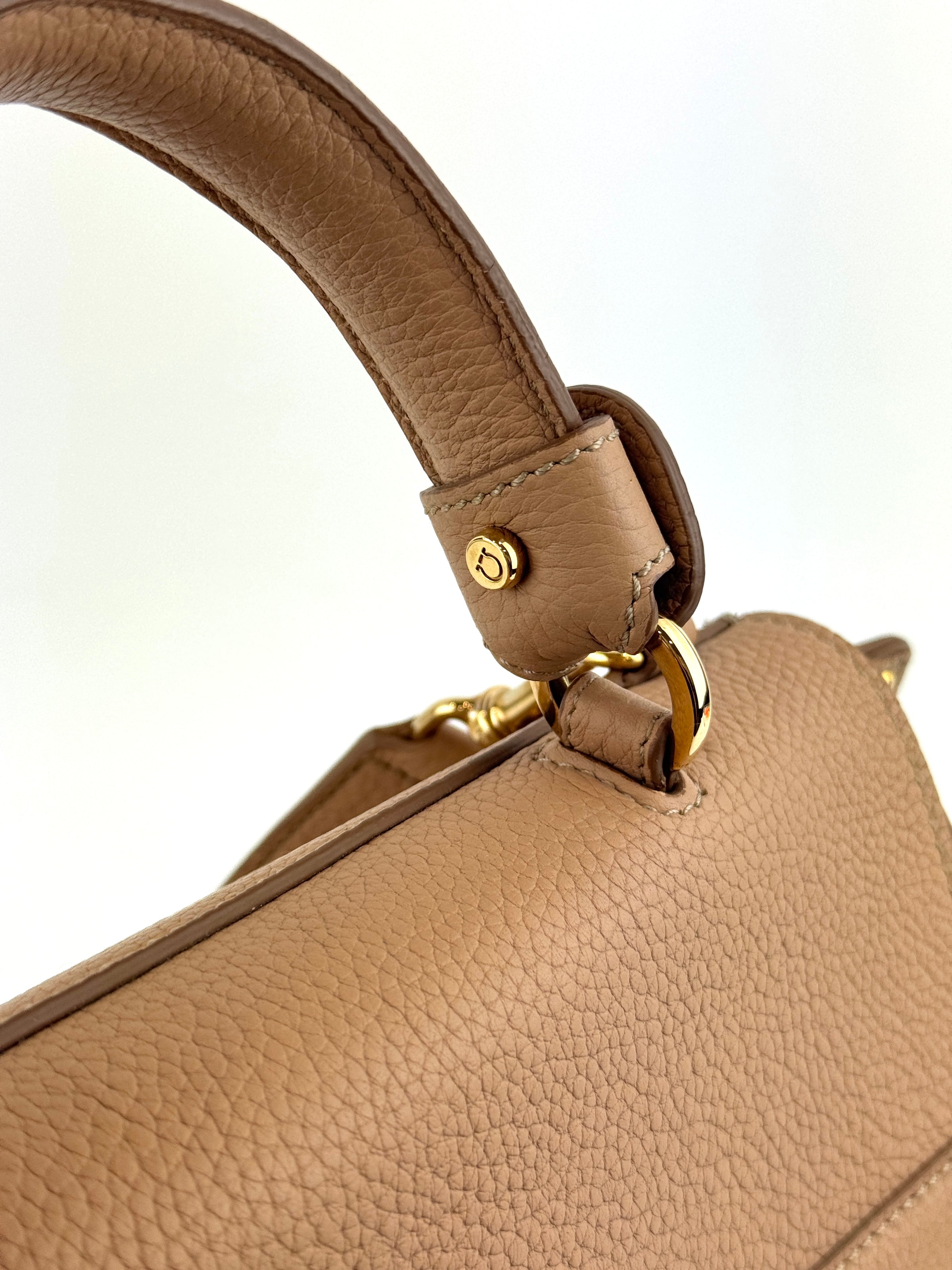 Medium Sofia Tote Sable/Biscotto - Glampot