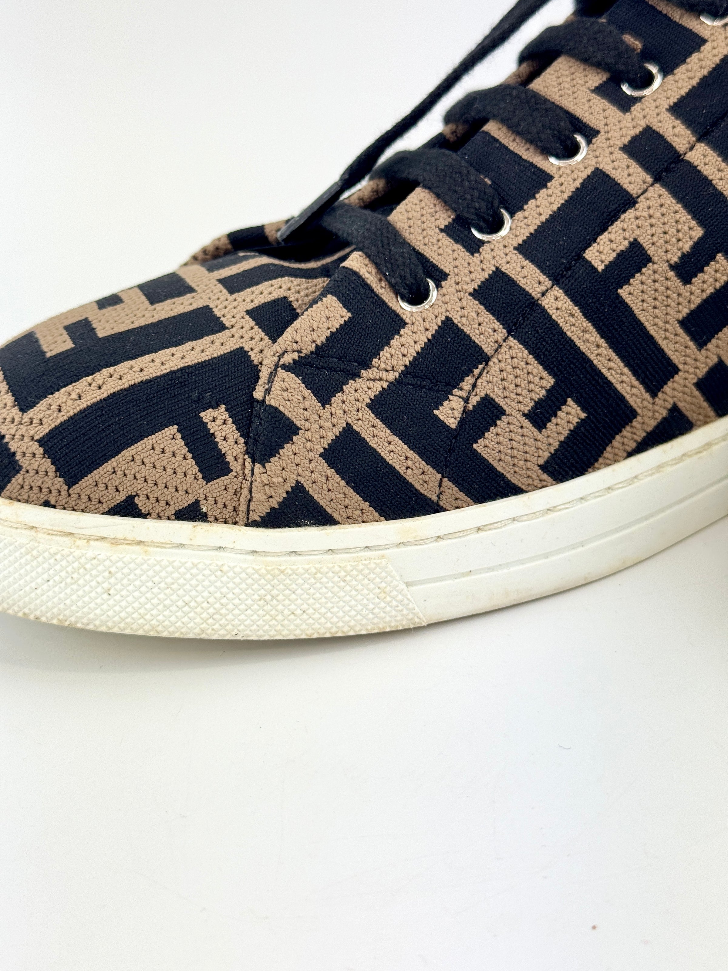 7E1258 FF Motif Lace Up Low 'Almond Black' Techno Fabric Size US 9