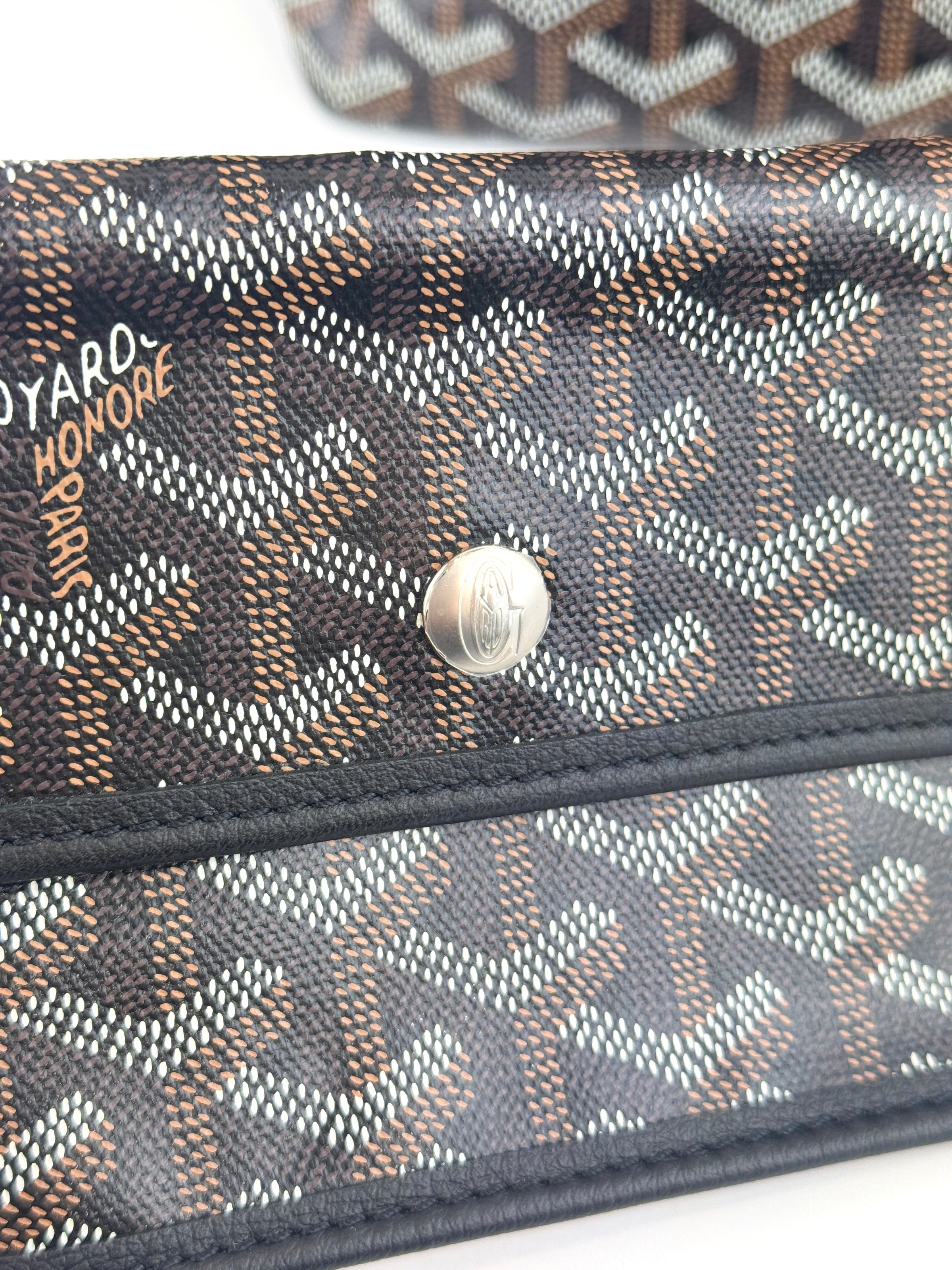 Saint Louis PM in Black