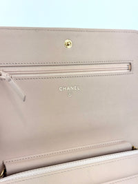 Chevron Boy Wallet on Chain