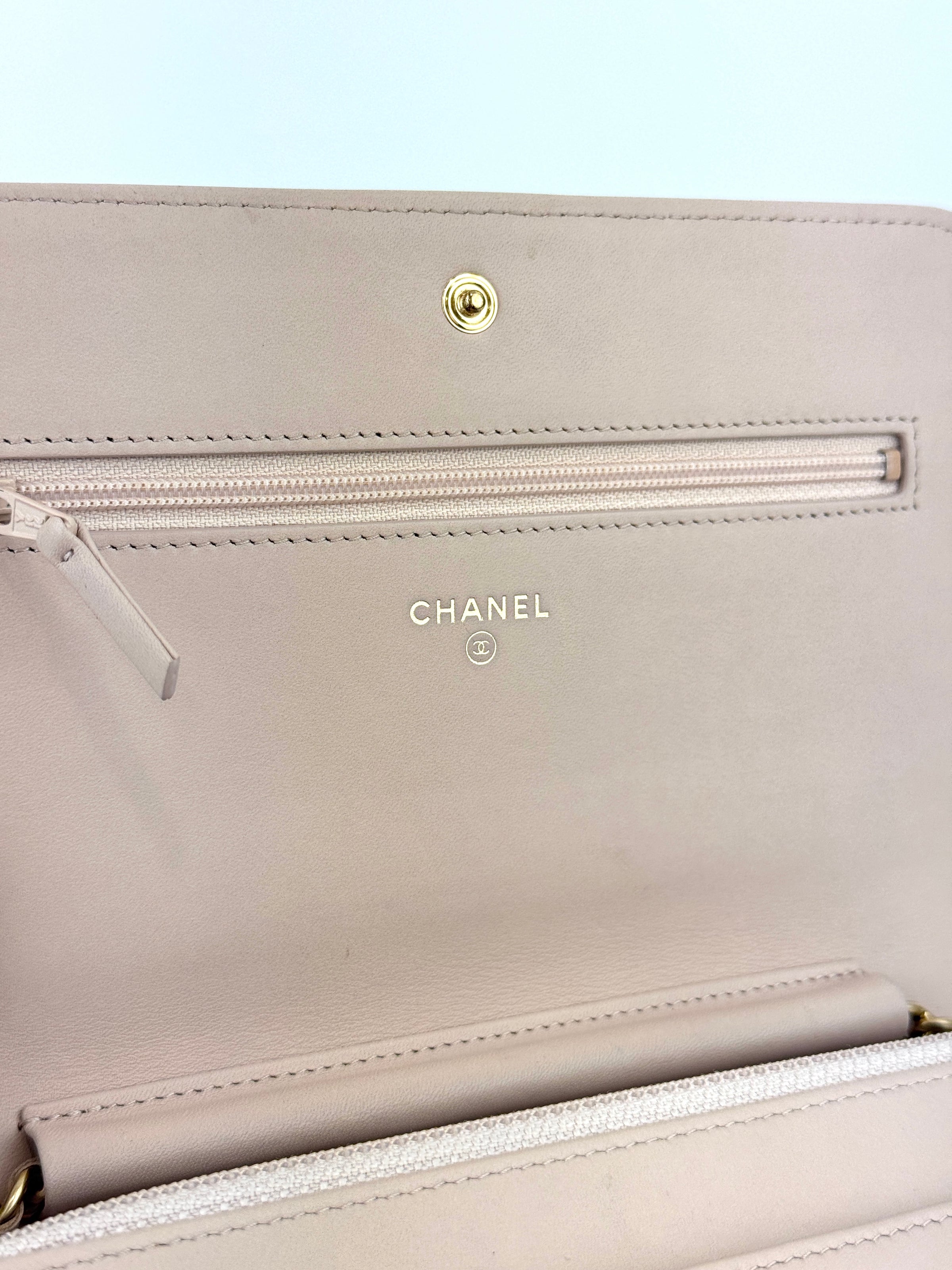 Chevron Boy Wallet on Chain