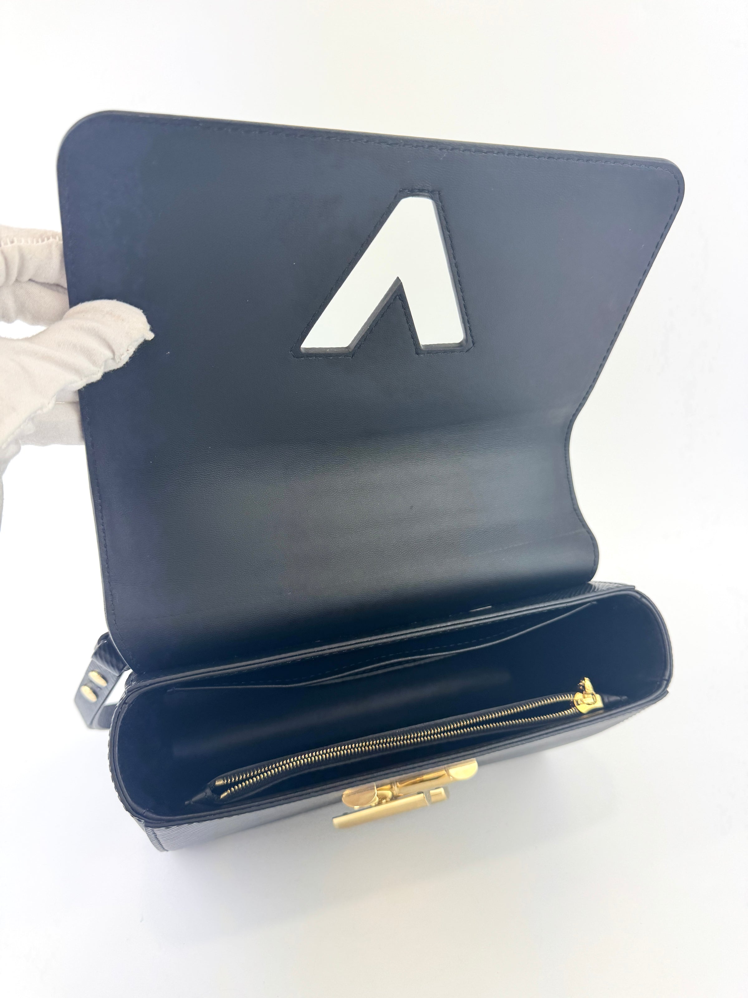 M21772 Twist MM Noir GHW