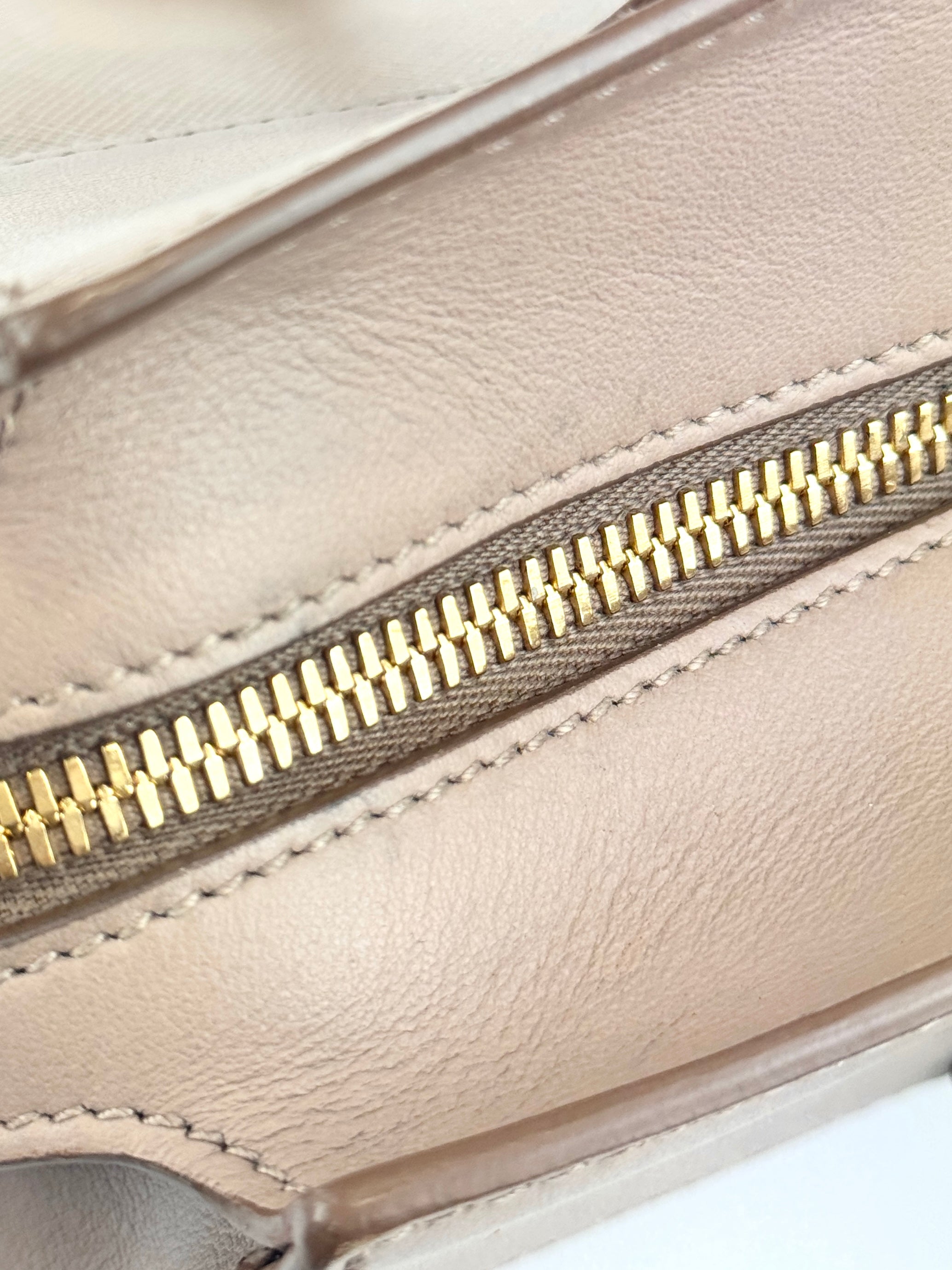 1BA046 Saffiano City Calf Esplanade Beige Medium Tote - Glampot