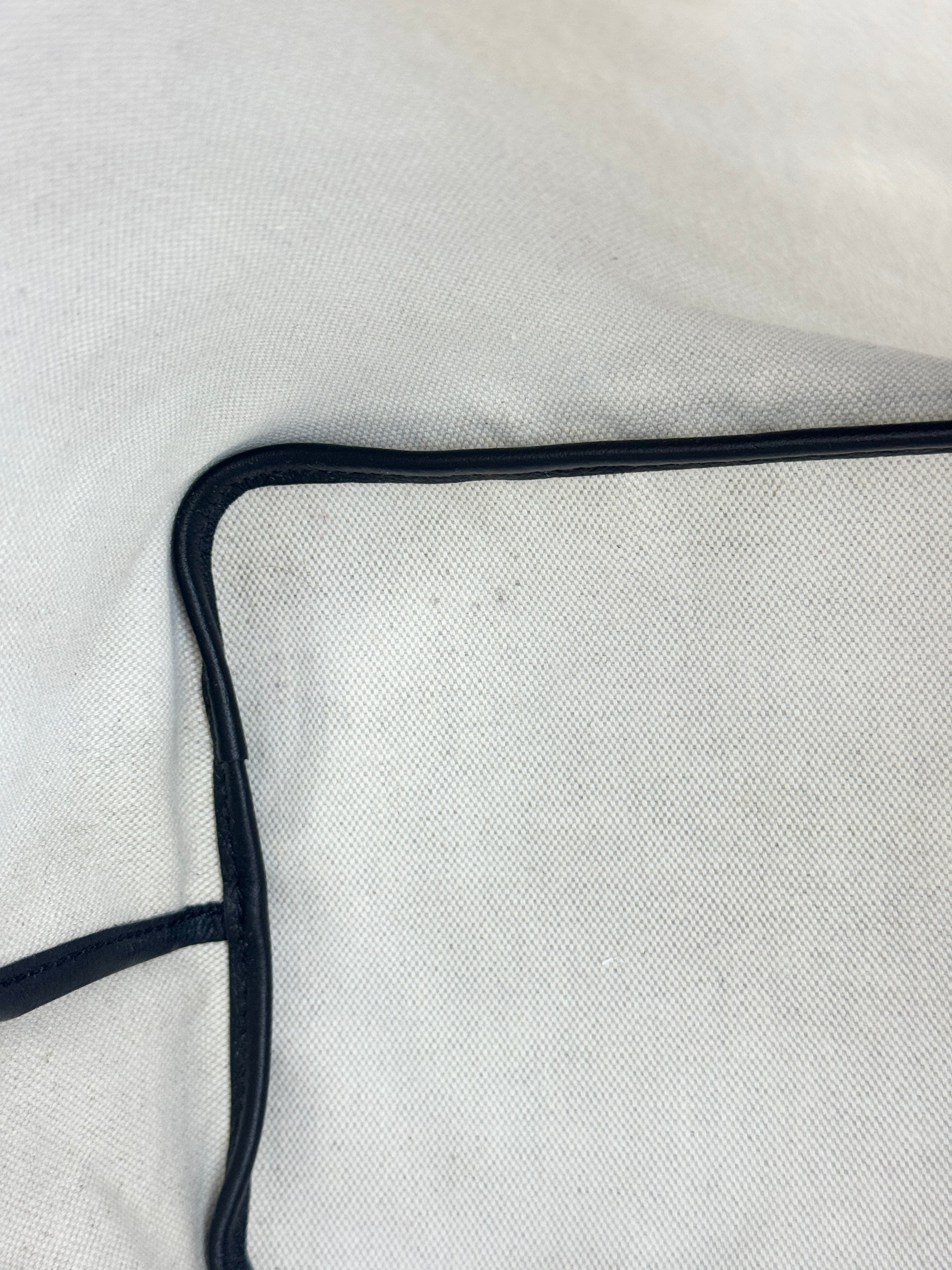 Saint Louis PM in Black