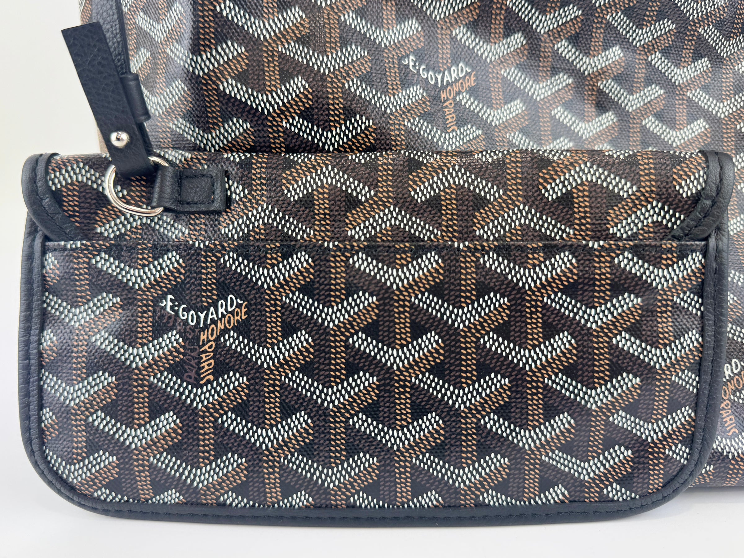 Saint Louis PM in Black