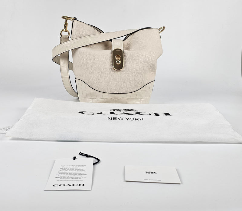 F72808 Amber Duffle Bag in Off-White