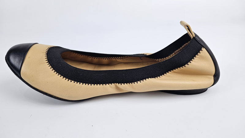 Ballerina Beige/Black Lambskin Ballet Flats