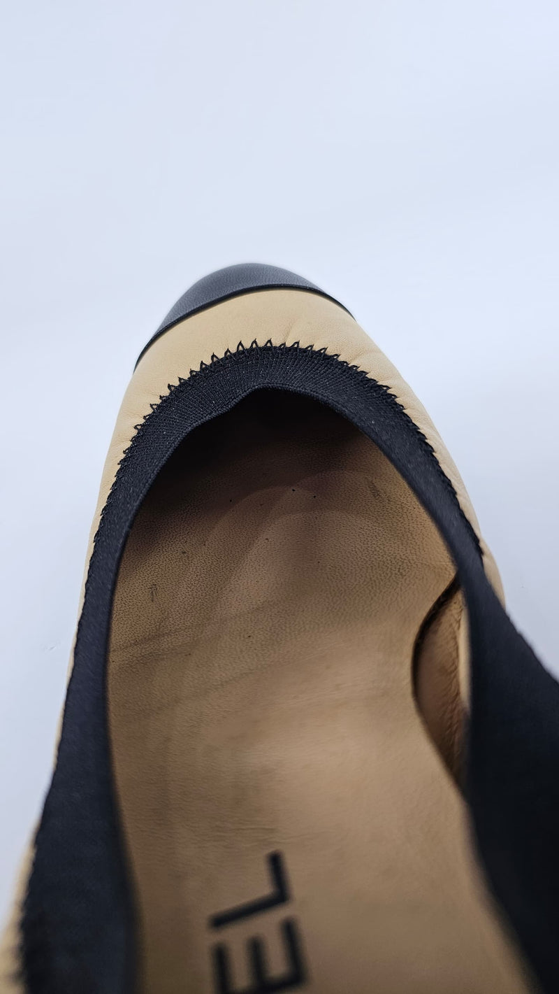 Ballerina Beige/Black Lambskin Ballet Flats