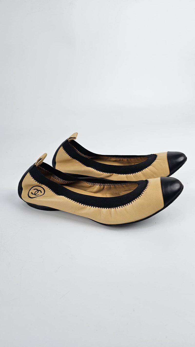 Ballerina Beige/Black Lambskin Ballet Flats