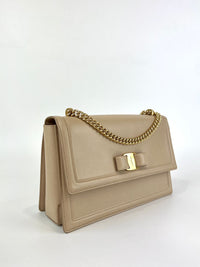 Ginny 25 Shoulder Bag in Beige Condition: Used 9/10