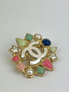 A19P Multicolor Brooch in Gold Tone and Pearl