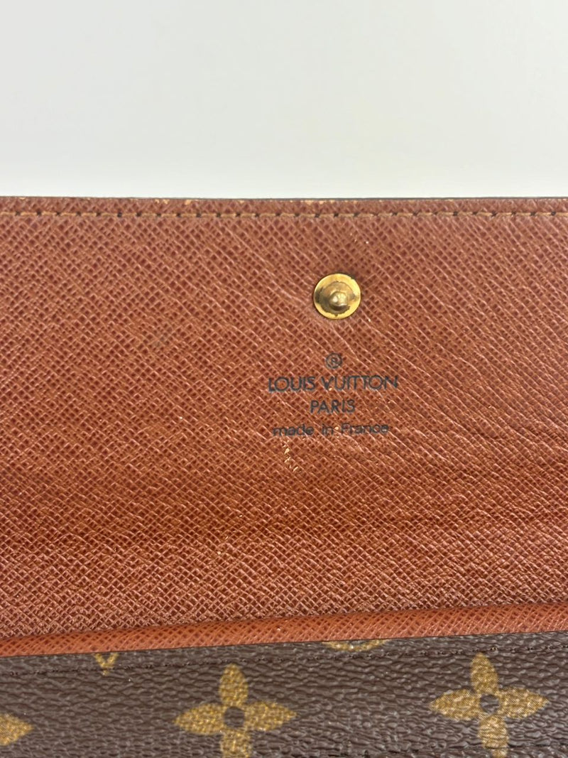 Monogram Canvas Sarah Wallet