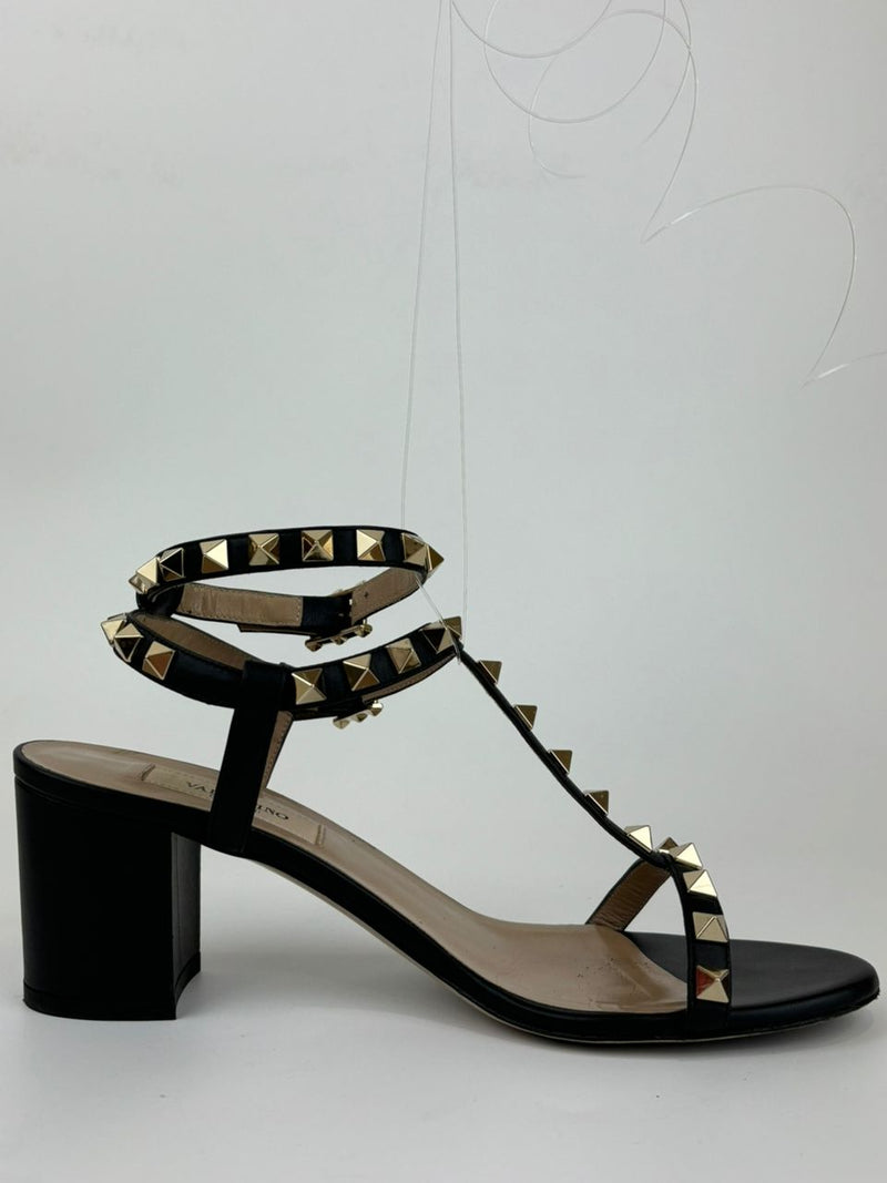 Continuity Rockstud Spike Classic Sandals in Black Nappa&nbsp;