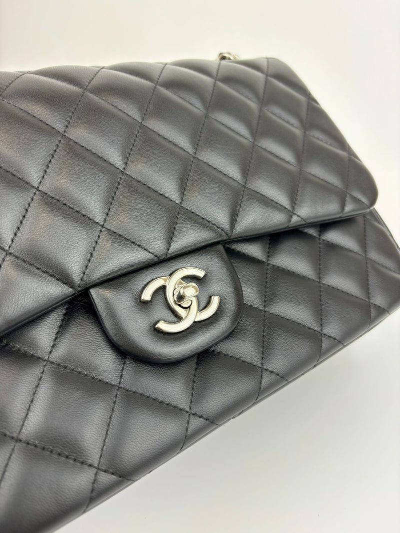 Classic Jumbo Double Flap in Black Lambskin SHW