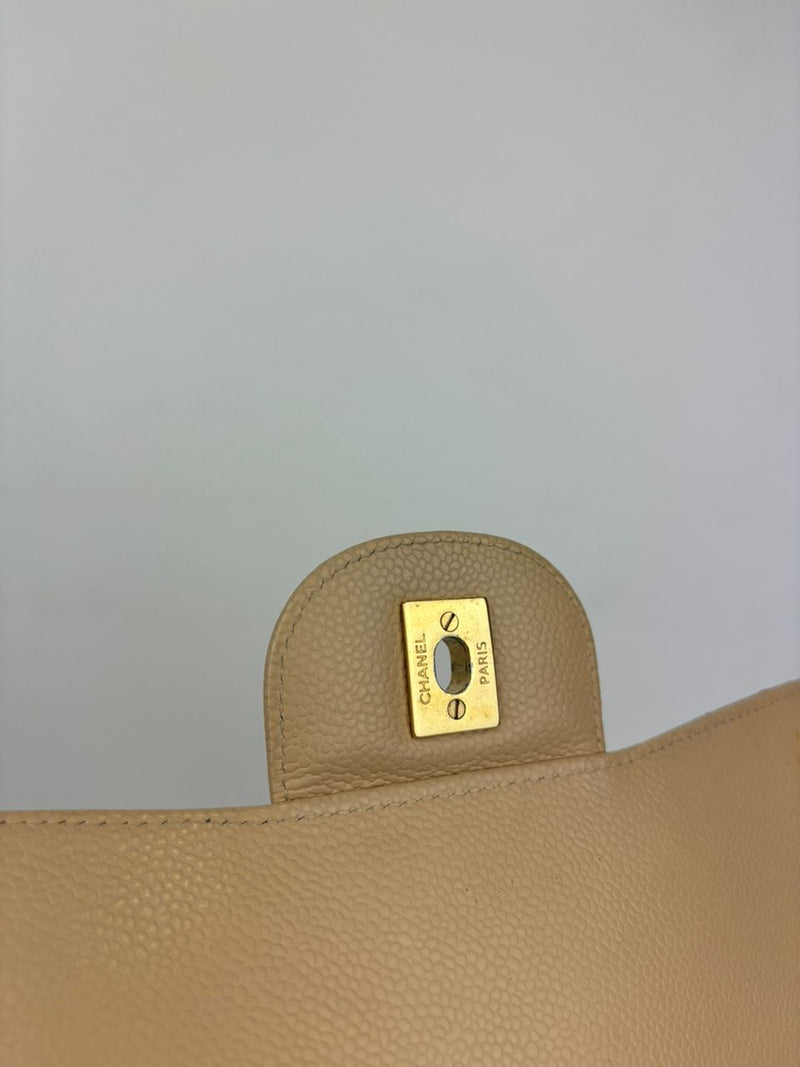 Classic Jumbo Double Flap in Beige Caviar GHW