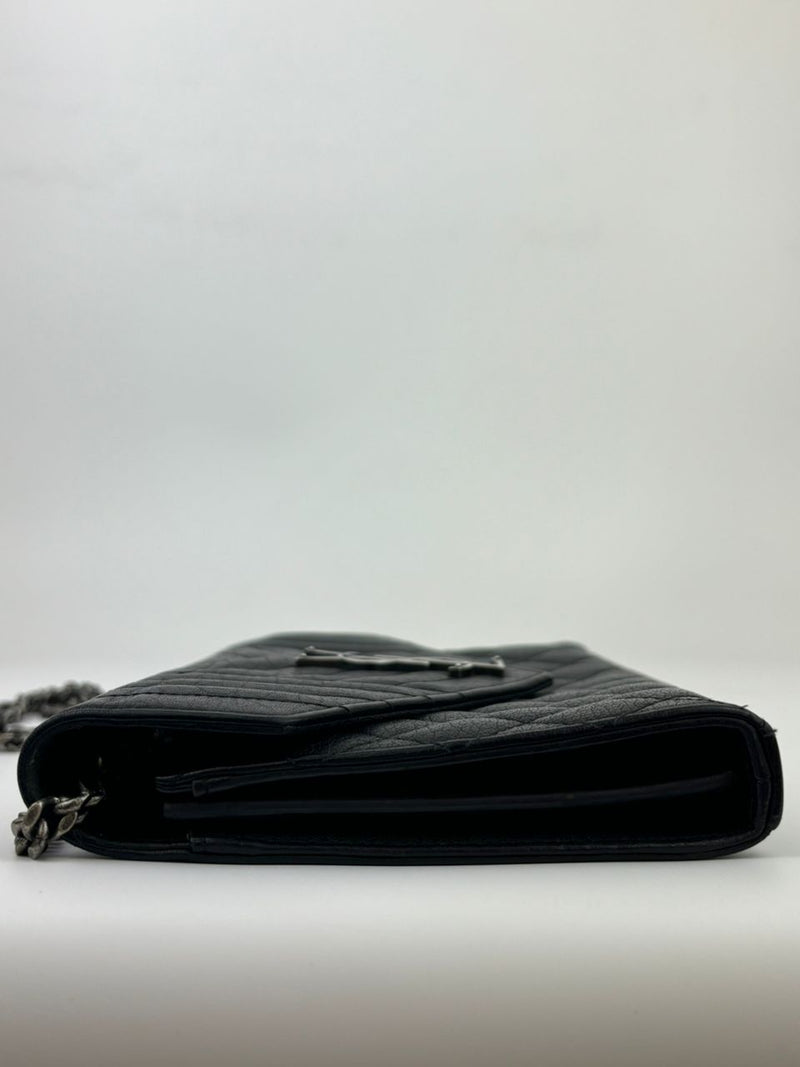 Envelope Wallet on Chain in Black SHW