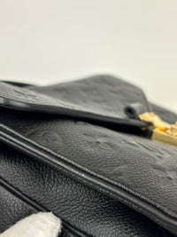 Pochette Metis in Noir Monogram Empreinte Leather