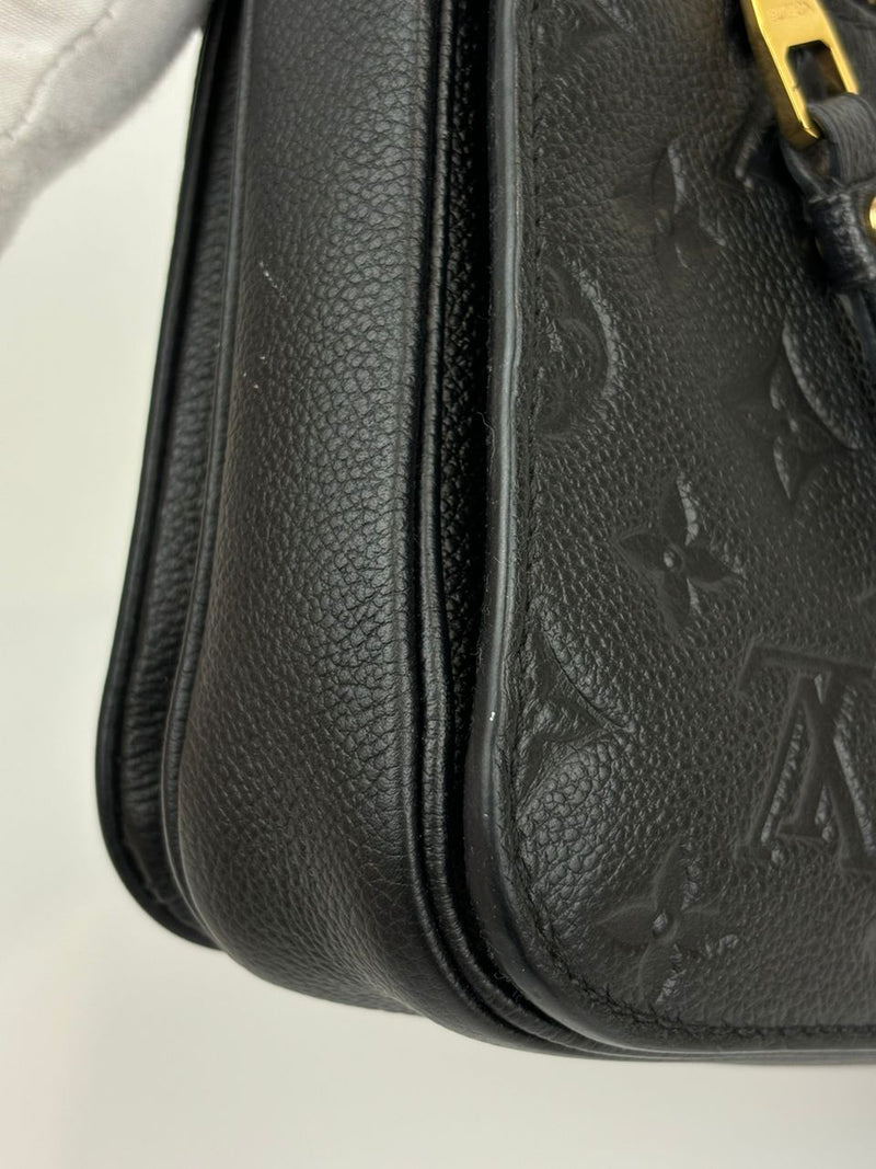 Pochette Metis in Noir Monogram Empreinte Leather