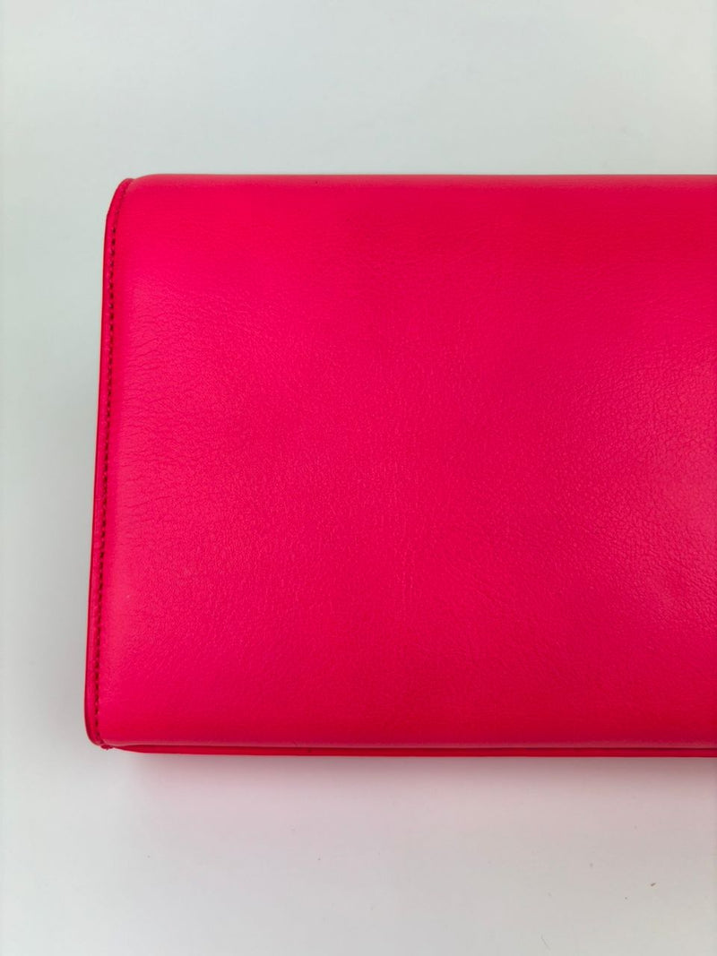 326079 Cassandre Clutch in Fuchsia&nbsp;