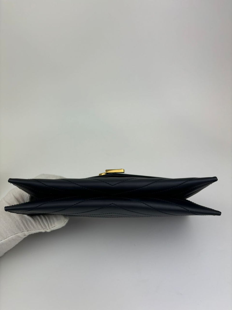 Envelope Clutch in Navy Blue Chevron&nbsp;