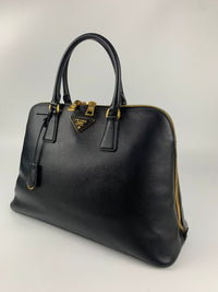 Black Saffiano Vernice Leather Large Promenade Bag