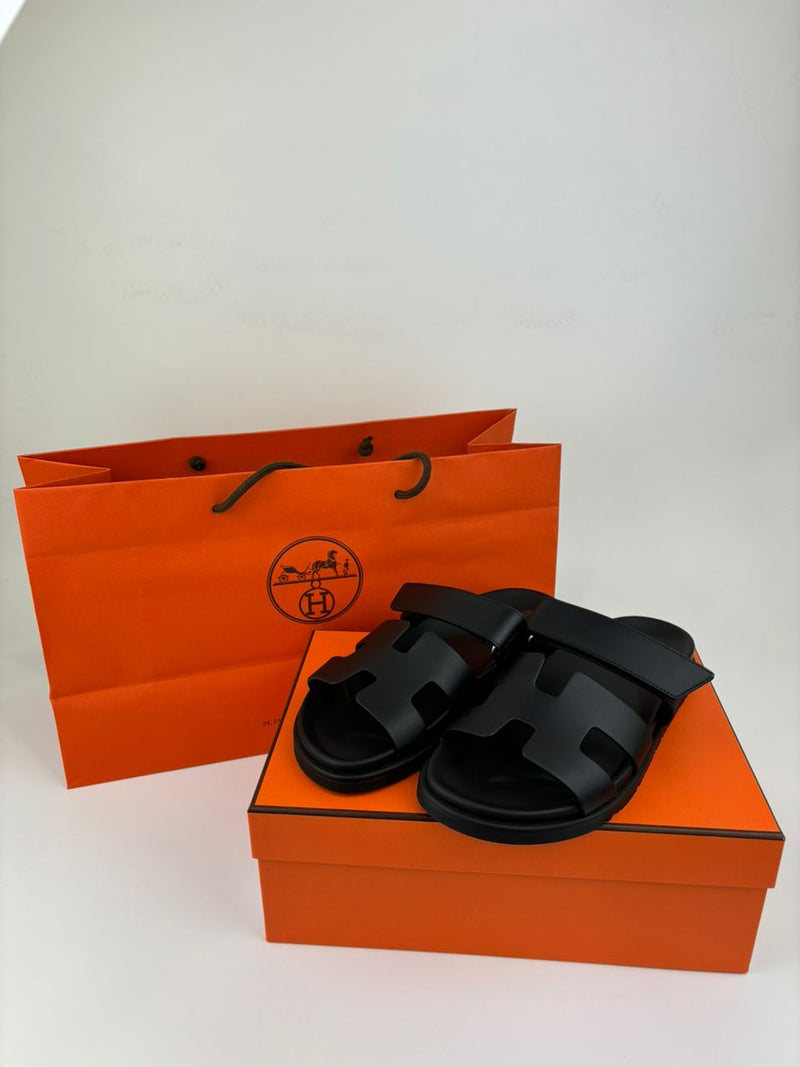 Chypre Noir Calfskin Sandal Femme Size 38.5 (Cash Price in Description)