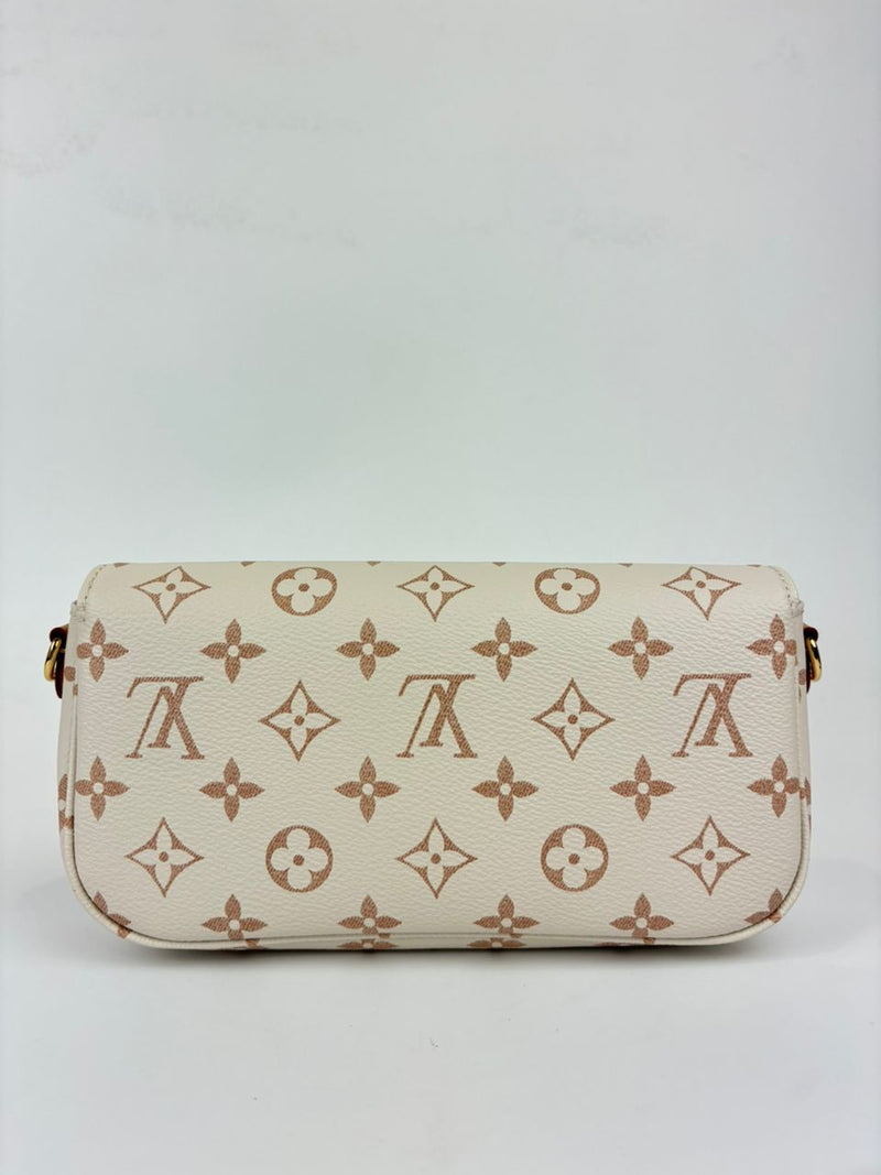 Ivy Wallet On Chain Other Monogram Canvas (RFID)