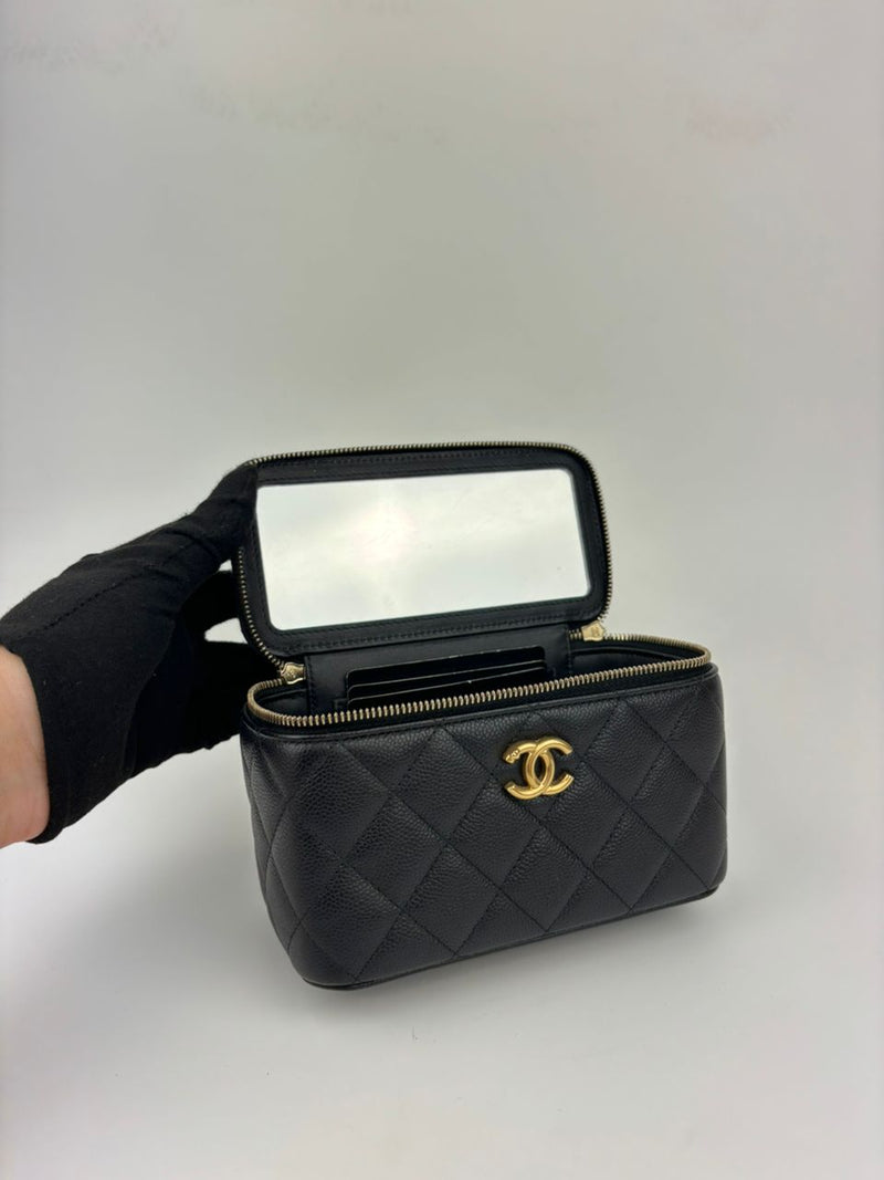 Chanel AP3204 Heart Crush Vanity in Black Caviar GHW (Cash Price in Description)