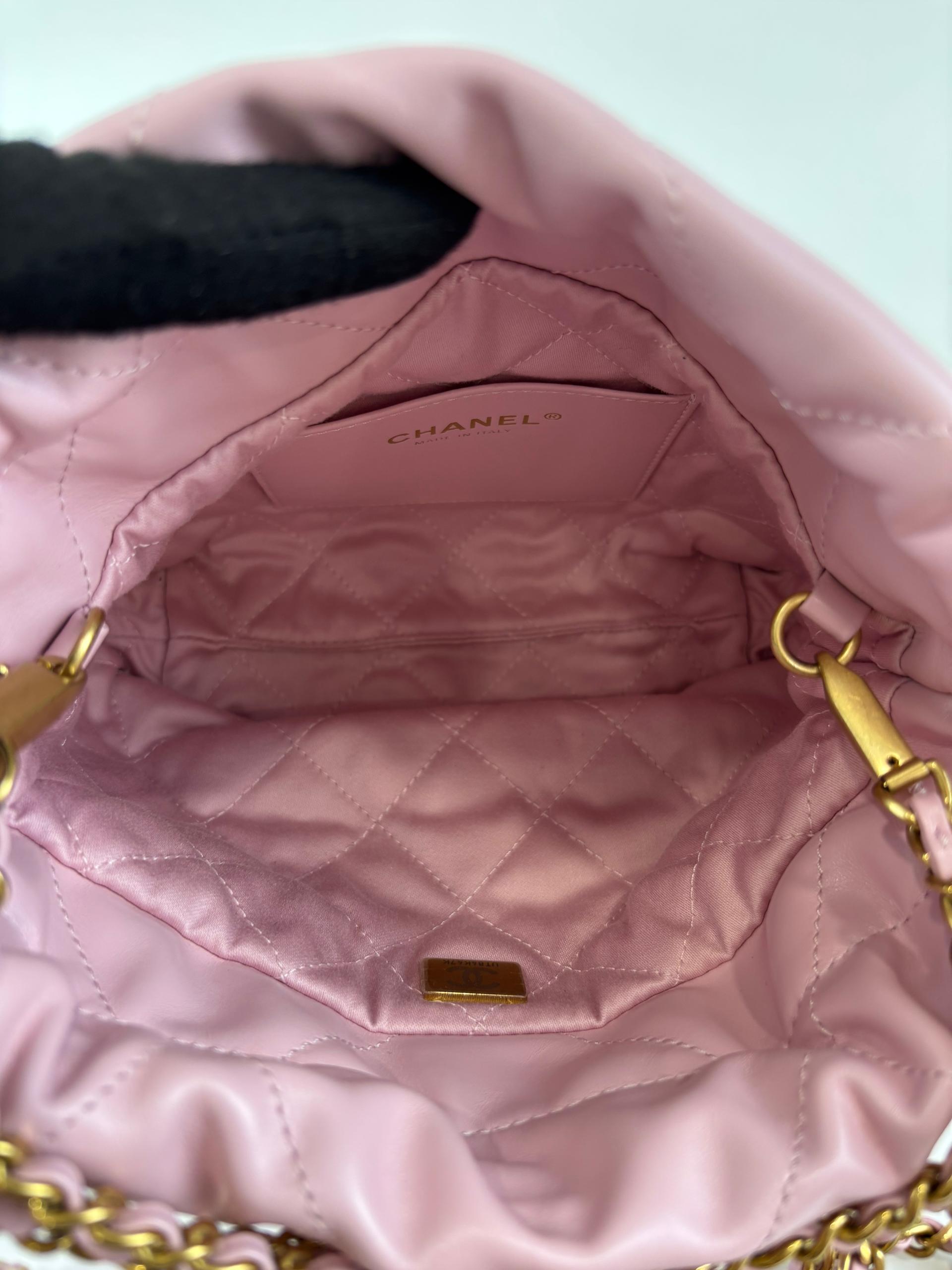 22 Mini Light Pink Shiny Calfskin GHW – Glampot