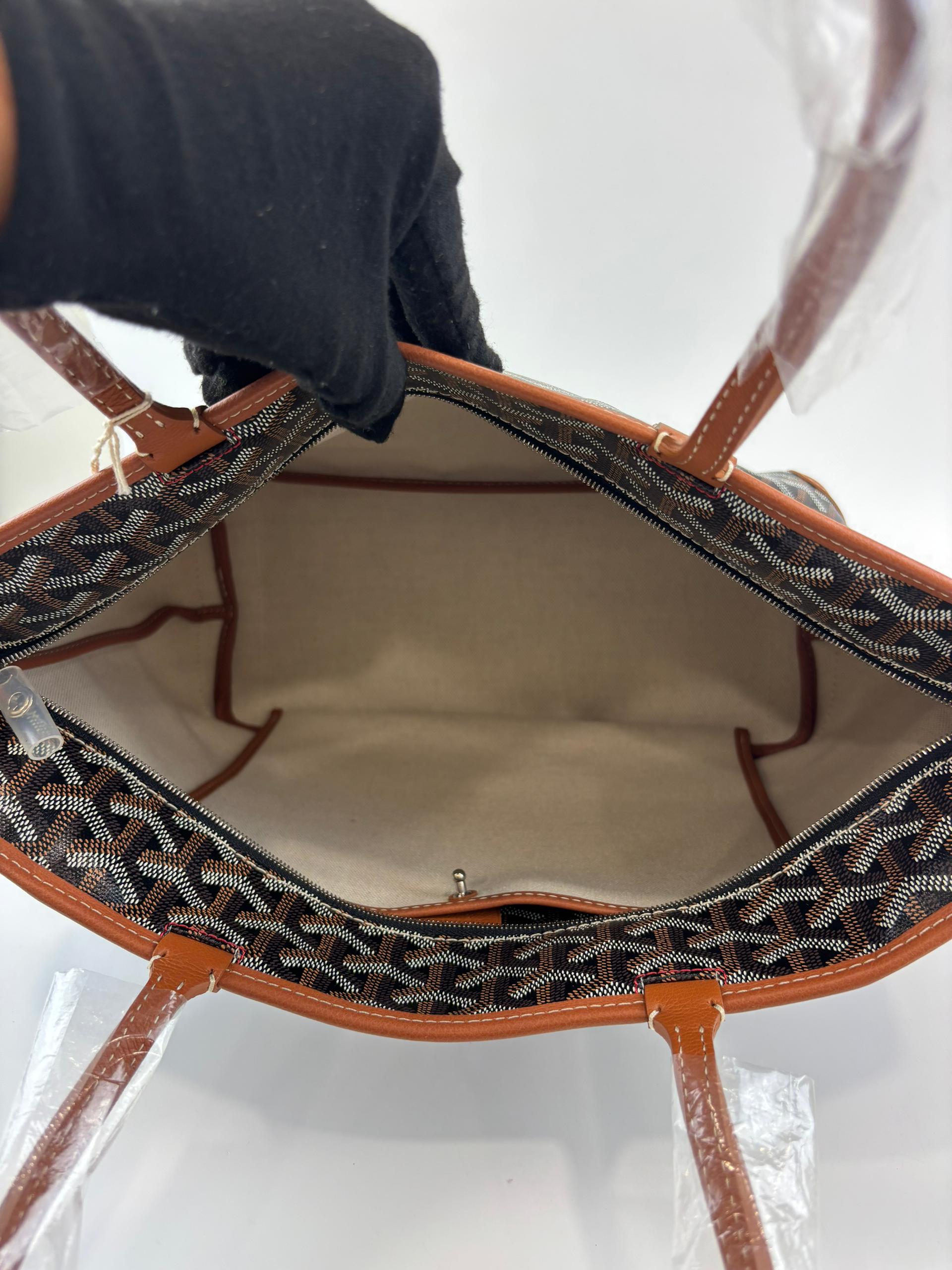 Artois Pm When Worn Artois Pm Inside Of A Goyard Bag Goyard Artois