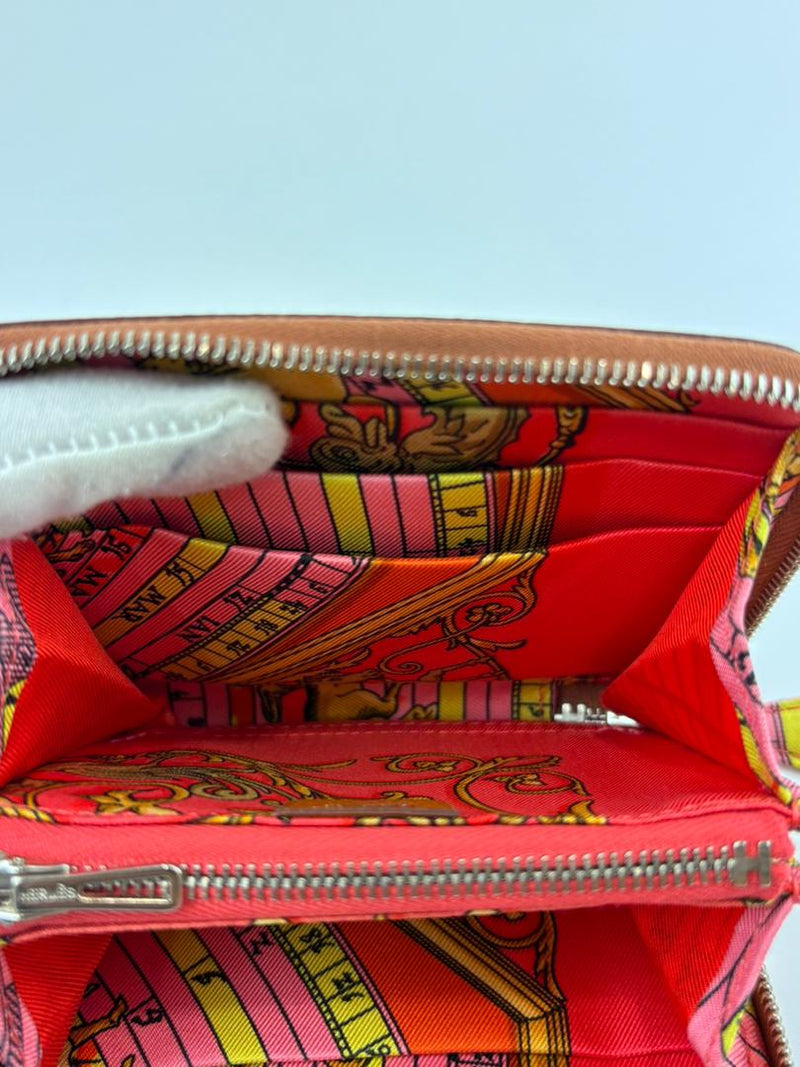 Silk'In Compact Gold Epsom Wallet