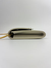 Uptown Chain Wallet in Blanc Vintage Grain De Poudre Embossed Leather