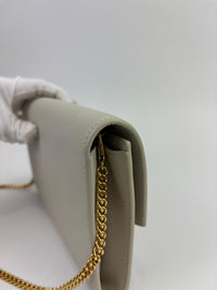 Uptown Chain Wallet in Blanc Vintage Grain De Poudre Embossed Leather