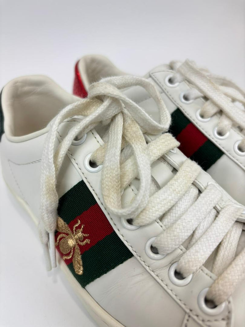 431942 Ace Embroidered Bee Sneakers Size 34