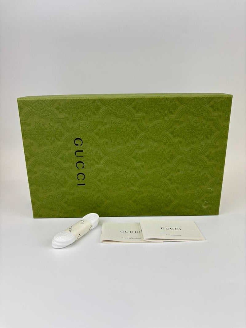 431942 Ace Embroidered Bee Sneakers Size 34