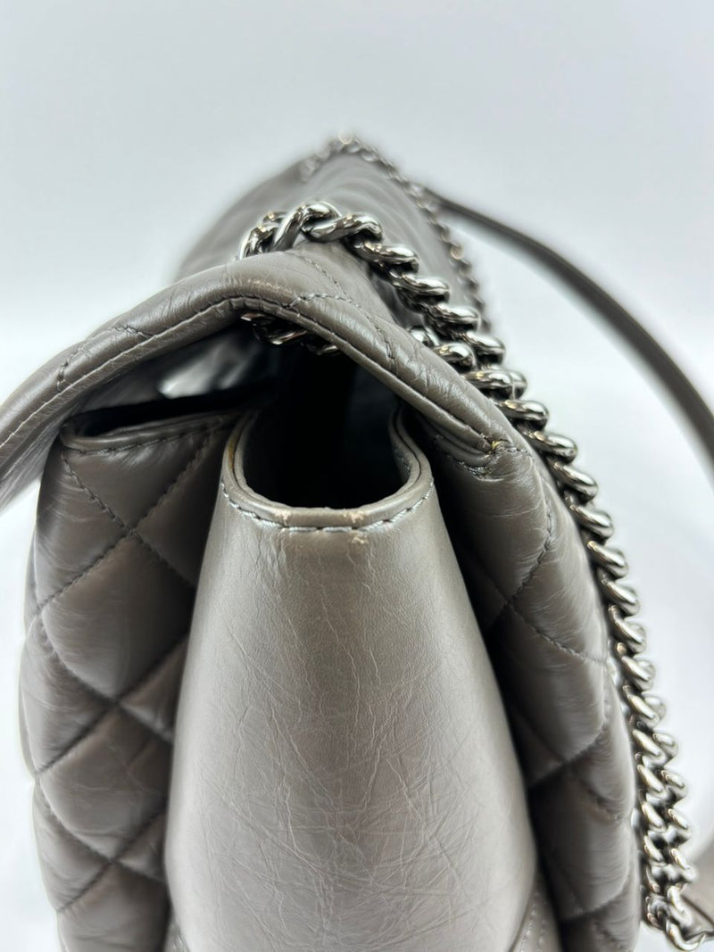 Lady Pearly Flap Bag in Grey Aged Quilted Calfskin SHW