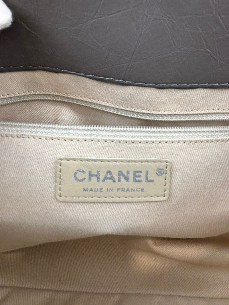 Lady Pearly Flap Bag in Grey Aged Quilted Calfskin SHW